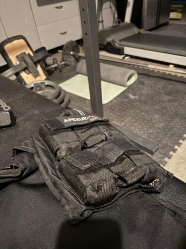 Adjustable Weighted Vest for Men Woman - Weight Training & Crossfit Workout Plate Carrier - Tactical Fitness 20lbs/30lbs/40lbs photo review