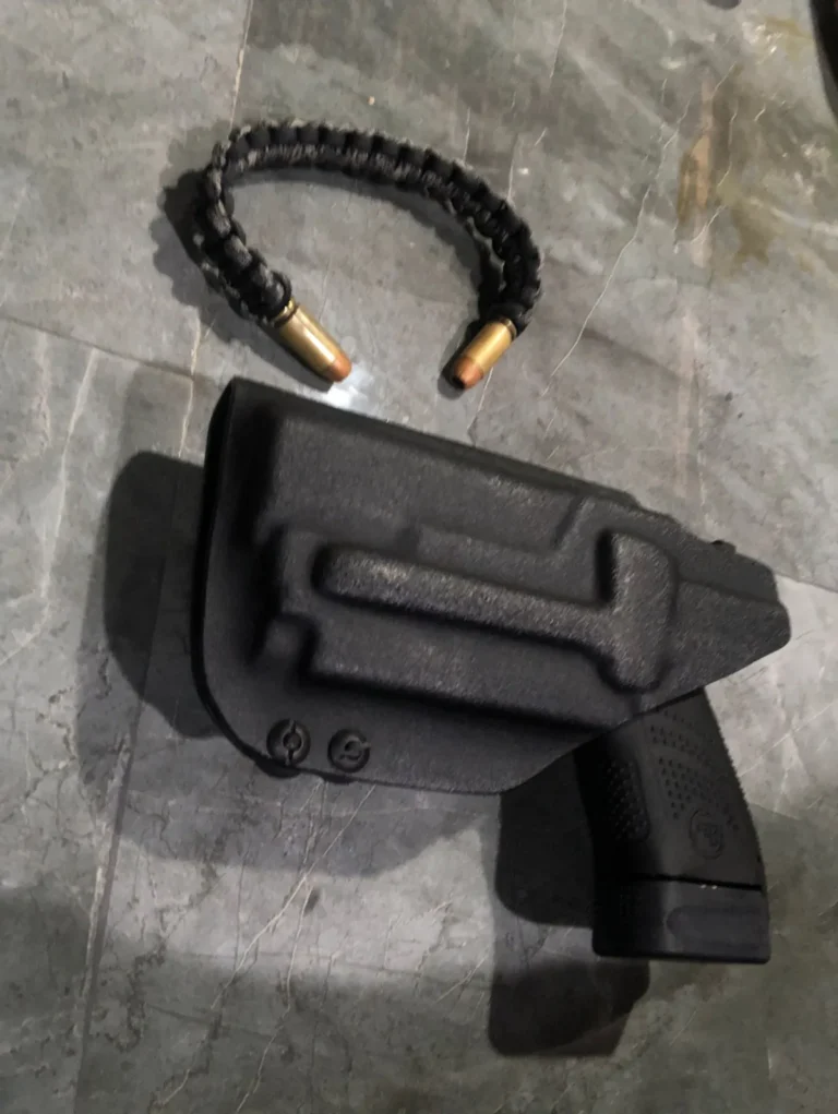 Click to view full screen Glock G19 G23 G25 G45 with PL Mini 2 IWB Kydex Holster photo review
